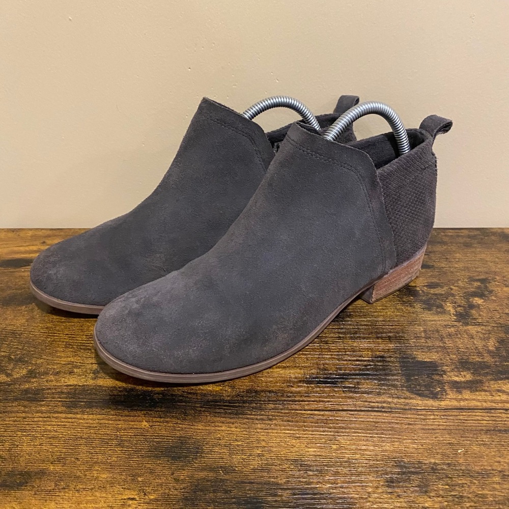 TOMS Womens Dark Grey Suede Ankle Booties Textured Heel Side Zip Boots Size 10